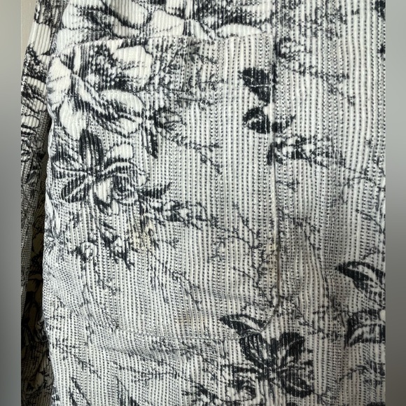 Eddie Bauer Black and White cream Floral Button Down corduroy Shirt jacket - Picture 3 of 9